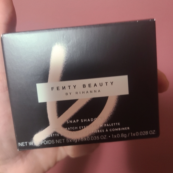 Fenty Beauty Other - Fenty beauty snap shadow